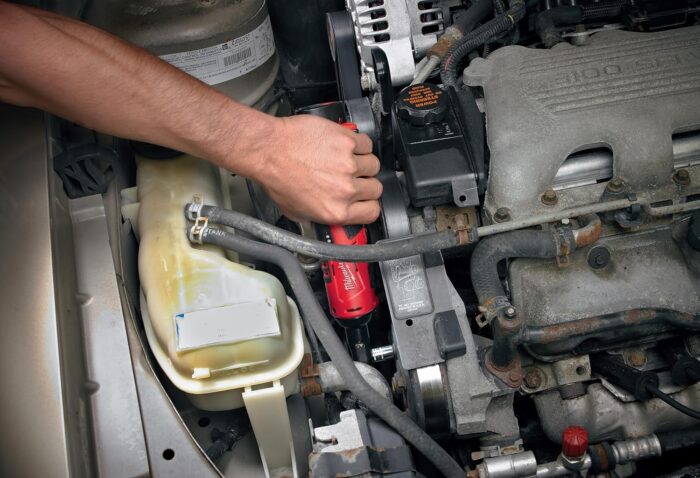 Milwaukee 2457-20 M12 Cordless 3/8" Sub-Compact 35 ft-Lbs 250 RPM Ratchet - Image 4